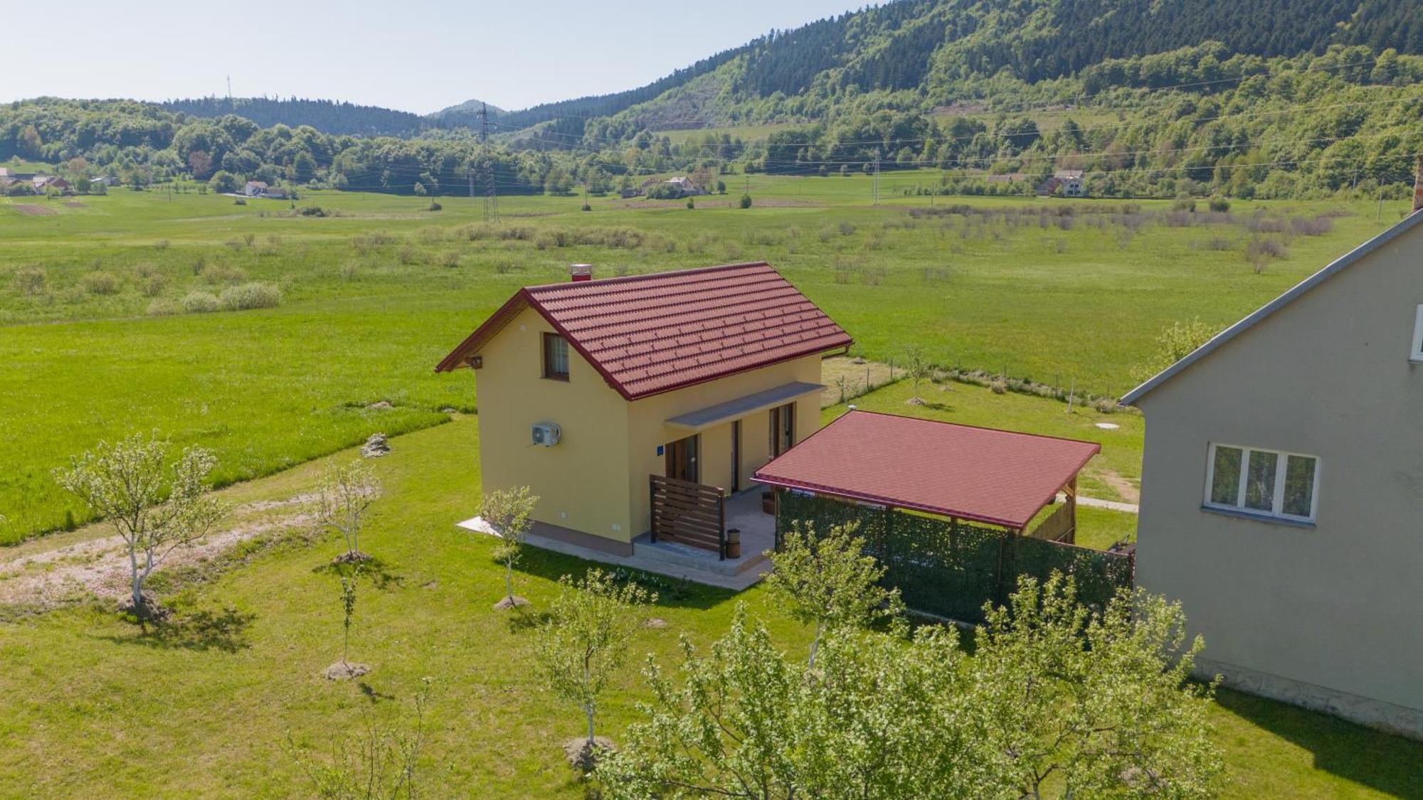 Kuca Trota - Sauna, Hot Tub Otočac Exteriér fotografie